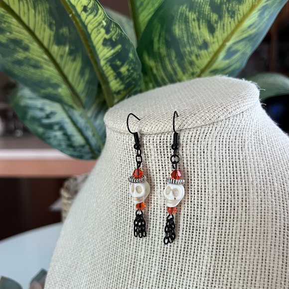 🧡💀Handmade Skull Earrings 💀🧡 - Picture 6 of 10